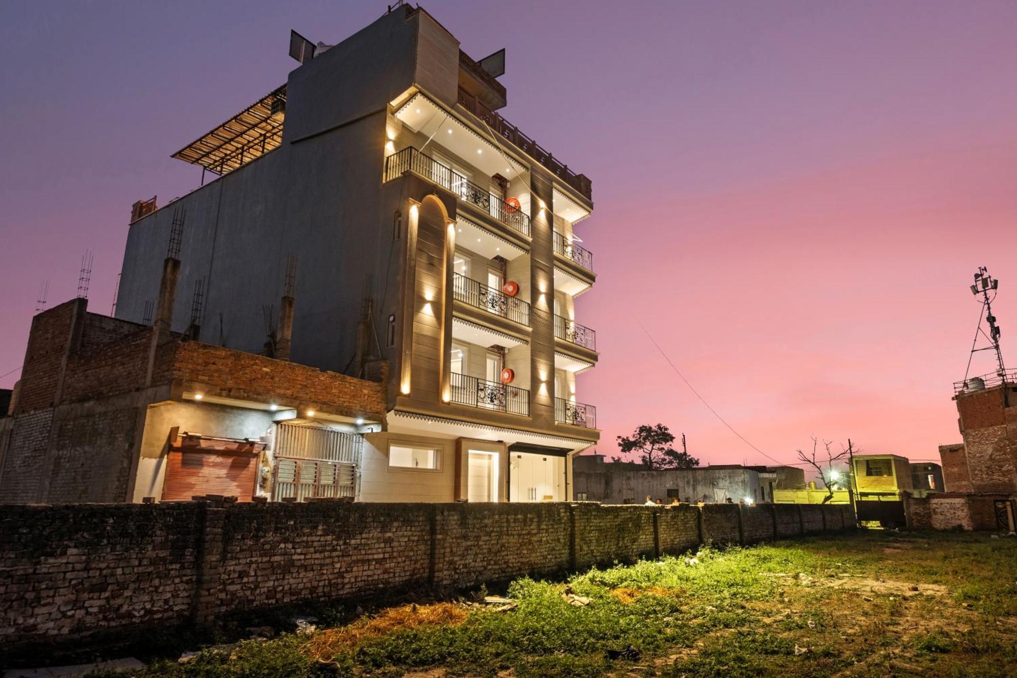 Hari Om Residency 800 Meters From Ram Mandir Ayodhya Hotel Exterior photo