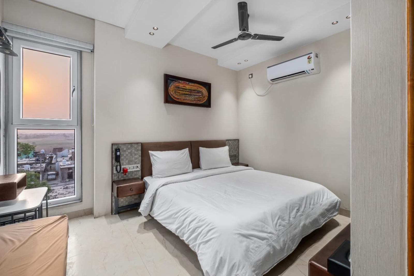 Hari Om Residency 800 Meters From Ram Mandir Ayodhya Hotel Exterior photo
